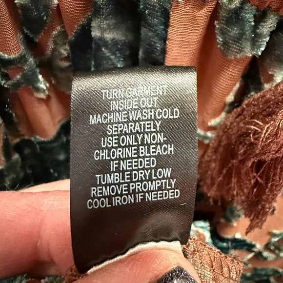 Torrid Velvet Burnout Ruffle Dress, Green/Tan, Size 3 (3X, 22/24) - Picture 10 of 11